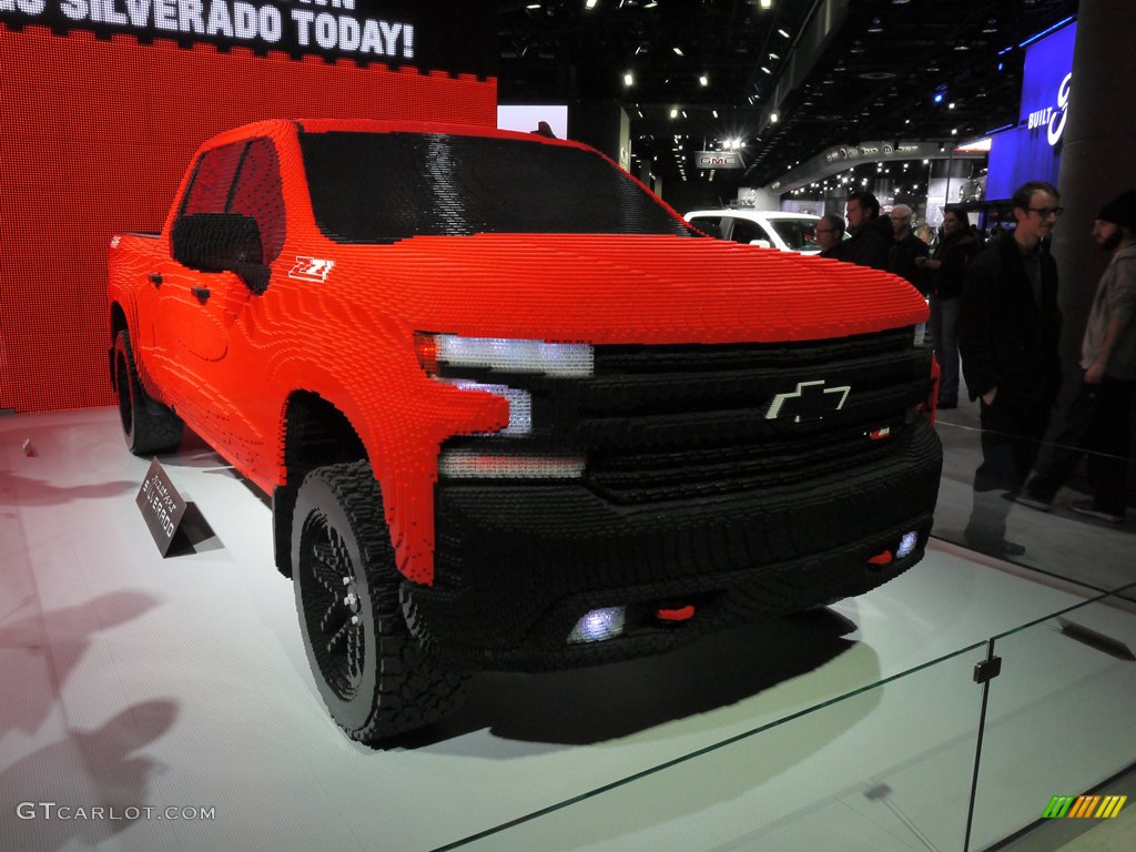 Chevy Silverado Made from over 334,000 Lego bricks.