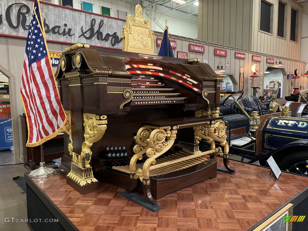 Wurlitzer Theatre Pipe Organ