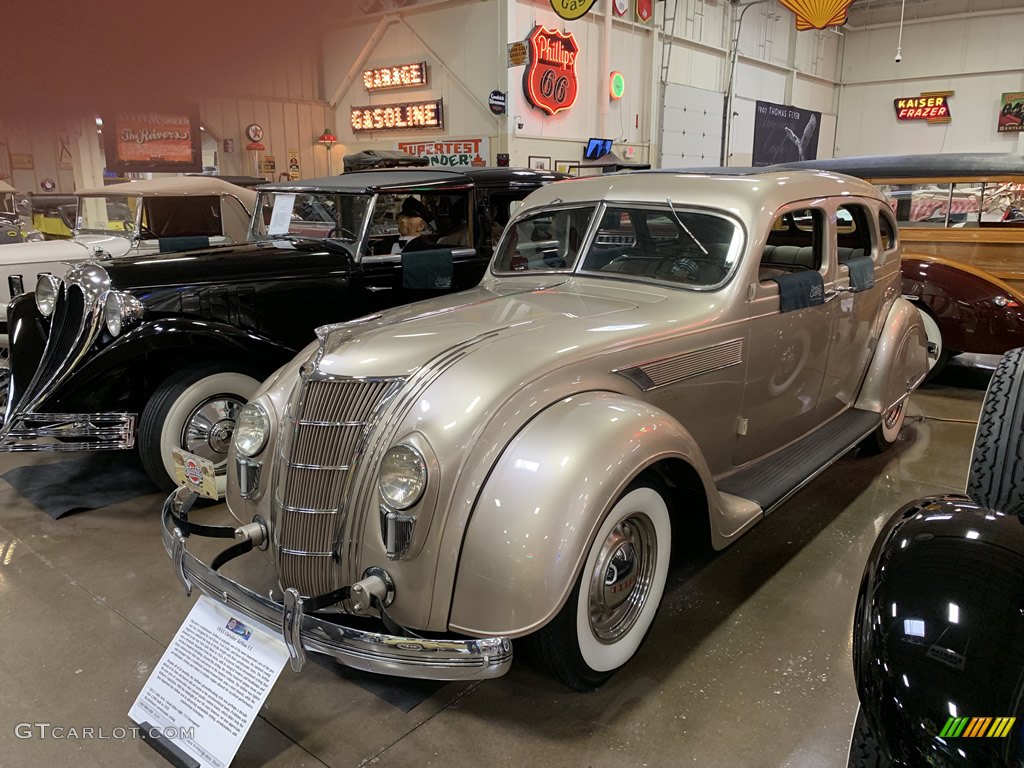 1935 Chrysler Airflow C1