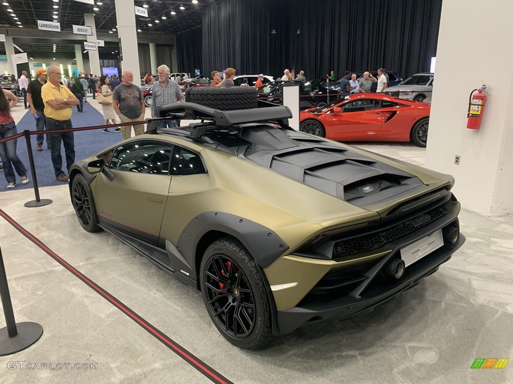 Lambroghini Huracan Sterrato-2023 NAIAS