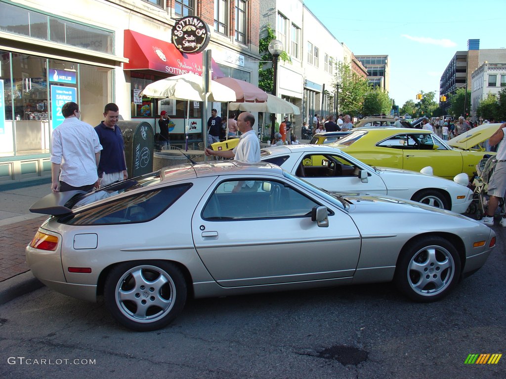 2008 Rolling Sculpture Car Show  (Part 2) photo #211065