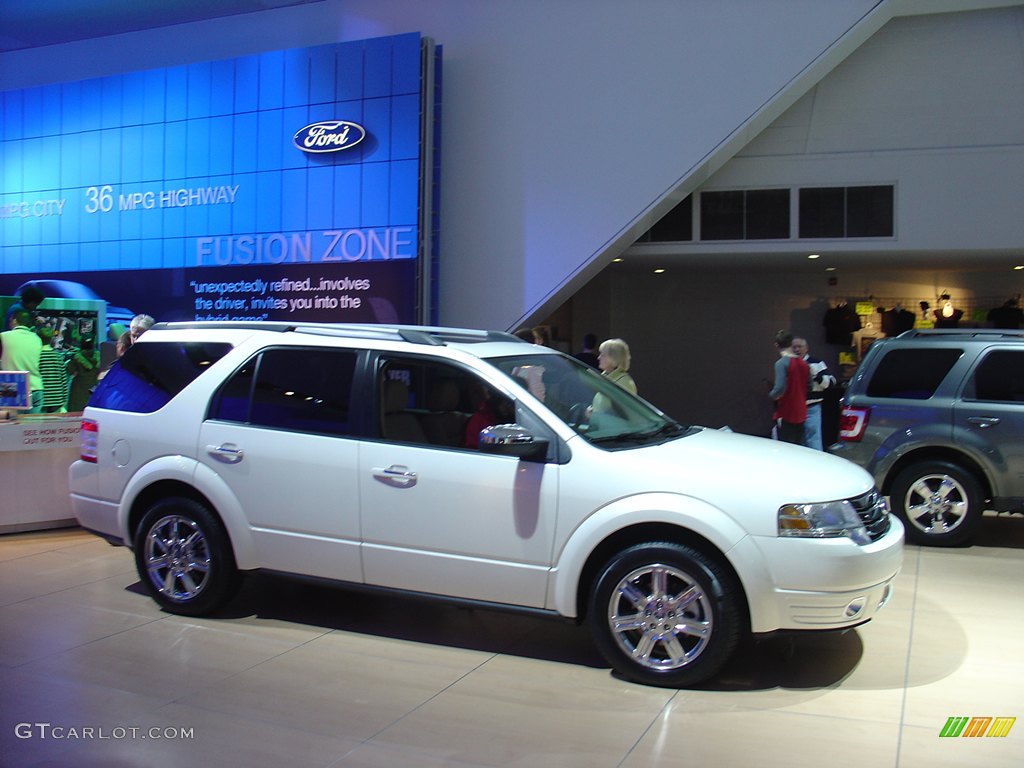 Ford Taurus X