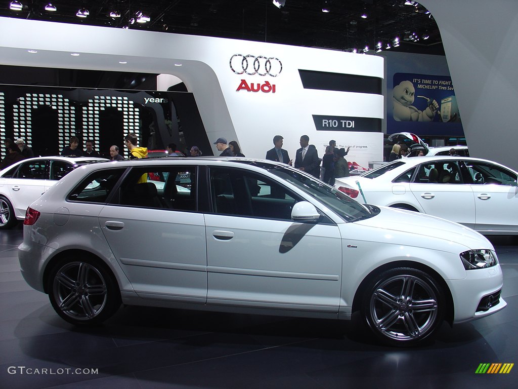 2009 North American International Auto Show photo #2238591