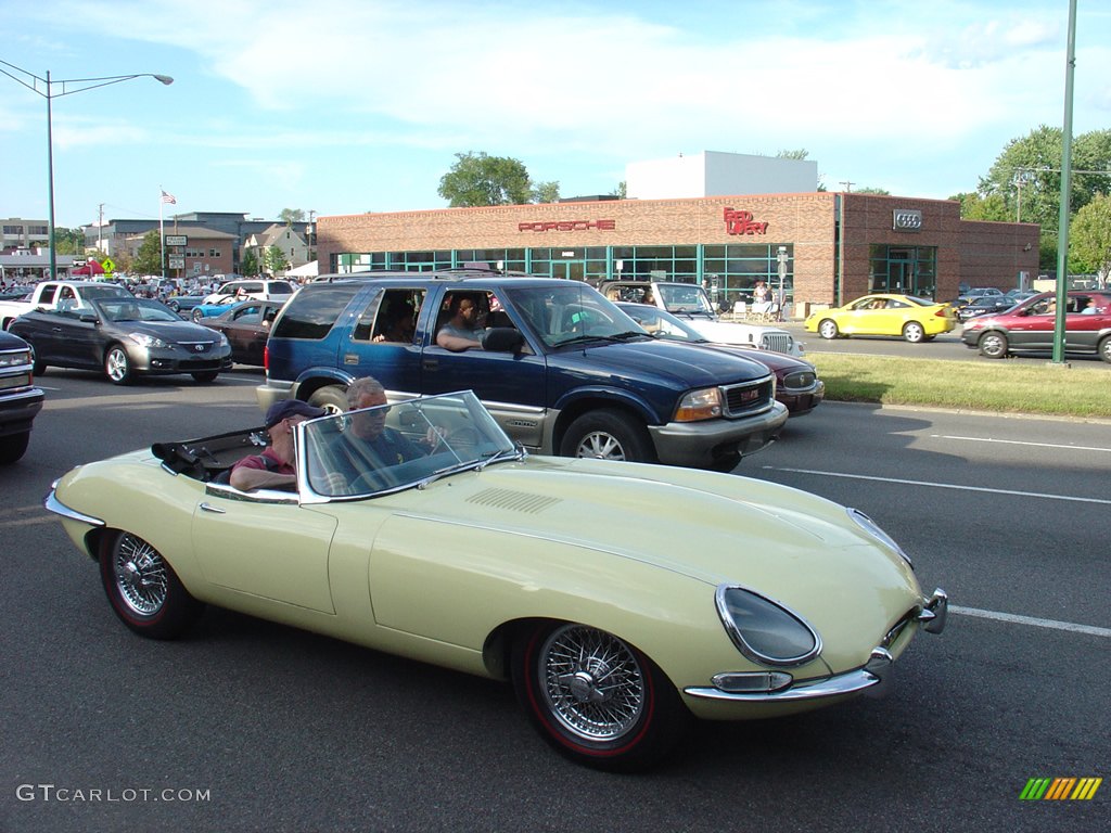 2008 14th Annual Woodward Dream Cruise photo #236086