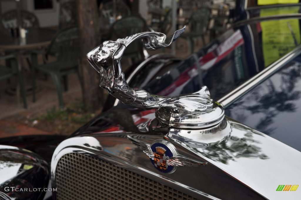 1930s Cadillac Hood Orniment