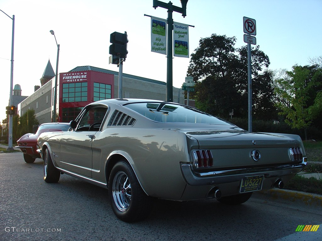 1965 Ford Mustang Fastback