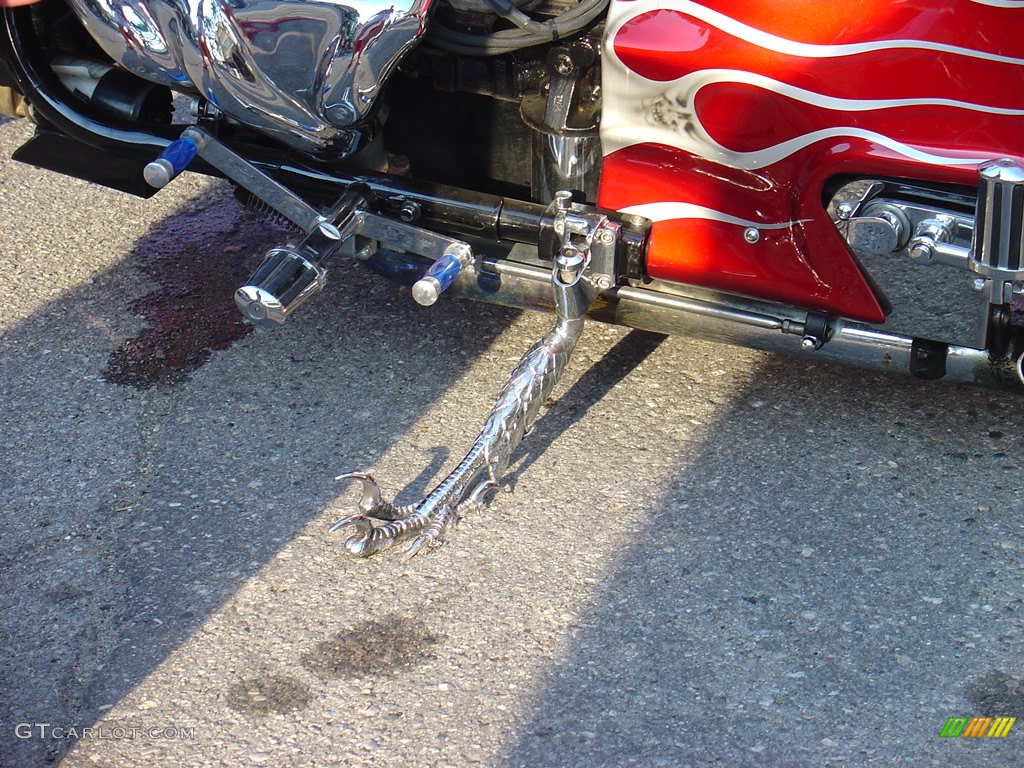 Boss Hoss Raptor Claw Kickstand