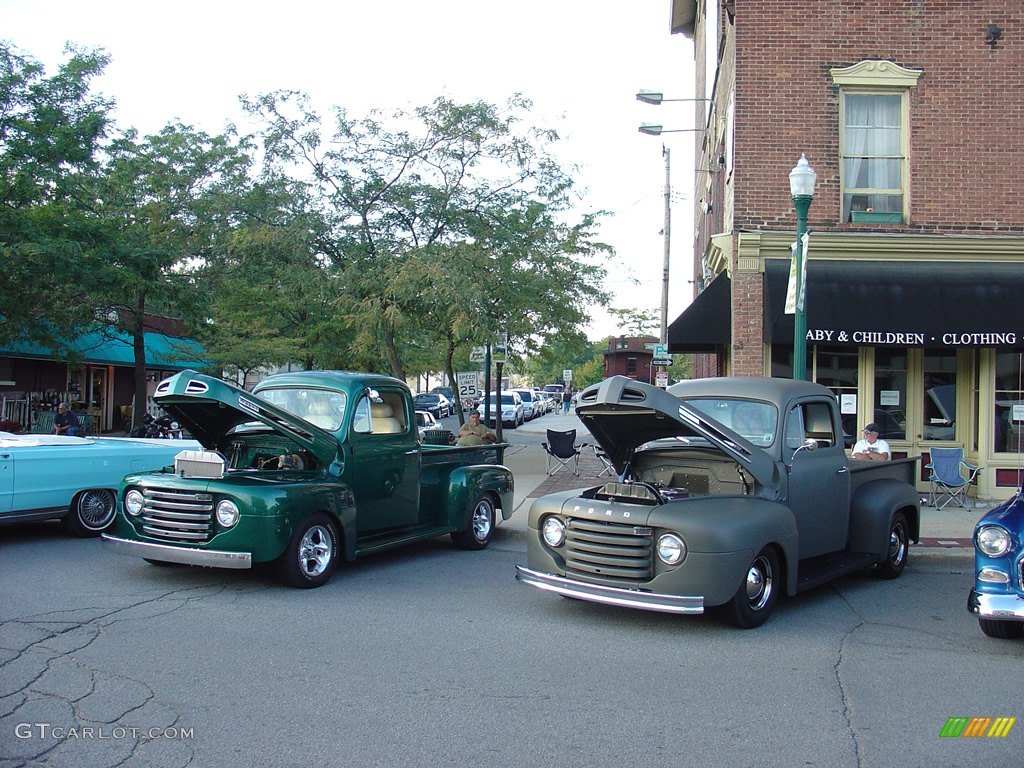 Pair of Ford F-1's