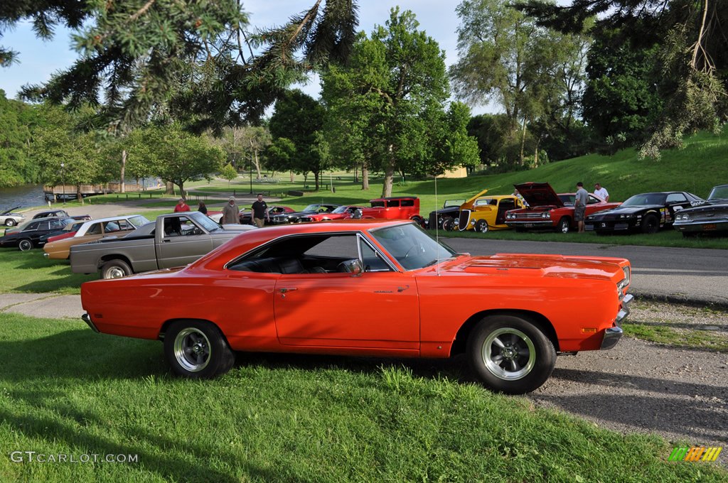 1969 Plymouth Road Runner 383