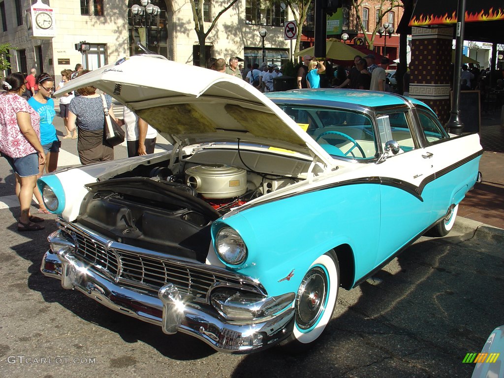 1956 Ford Crown Victoria