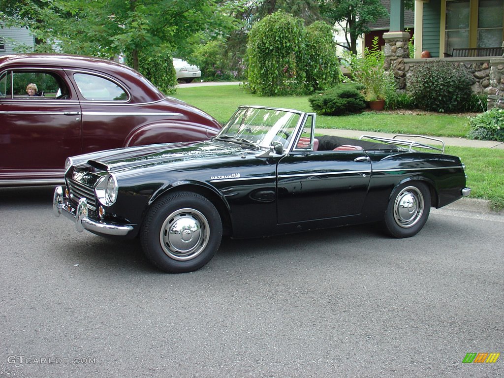 1965 Datsun 1600 Roadster in Thunder Black