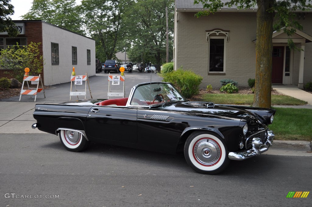 1955 Ford Thunderbird