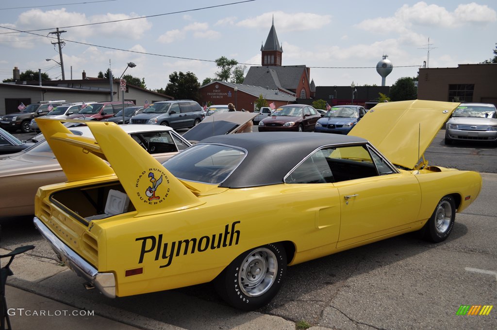 1970 Plymouth Road Runner Superbird