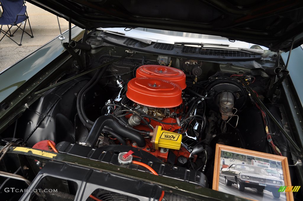 1971 Chrysler Newport  U-Code 440 Engine