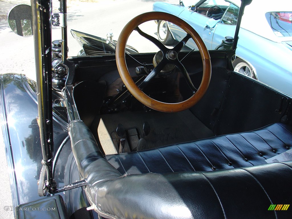 1917 Model T Ford Interior