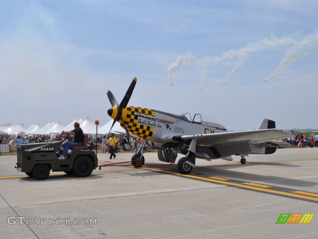 Thunder Over Michigan Air Show - Gathering of Fortresses & Legends