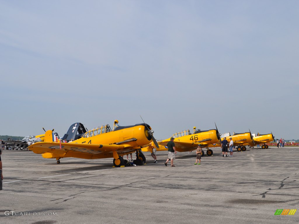 4 North American Aviation Harvard CHAA Trainer's