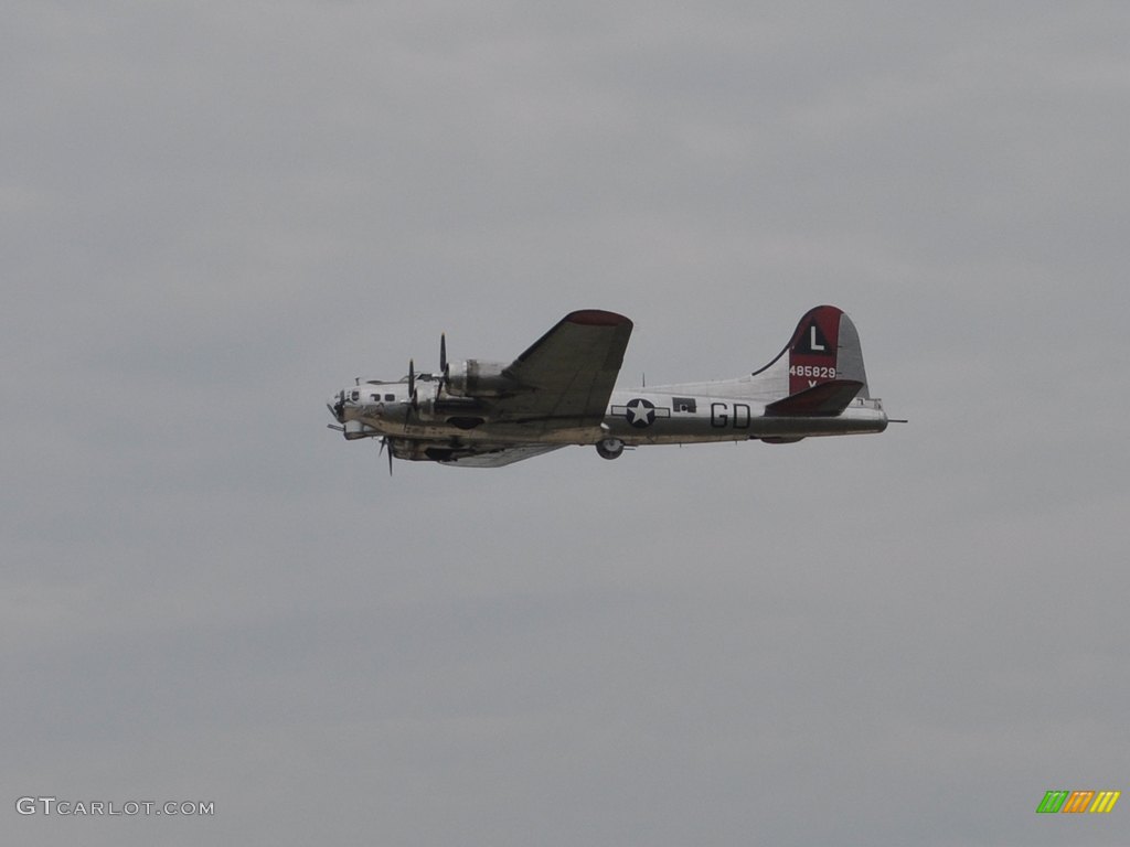 Boeing B17-Flying Fortress “ Yankee Lady ”