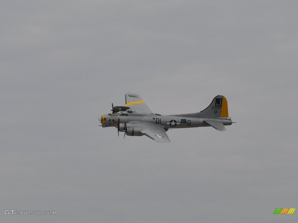 Boeing B17-Flying Fortress “ Liberty Belle ”