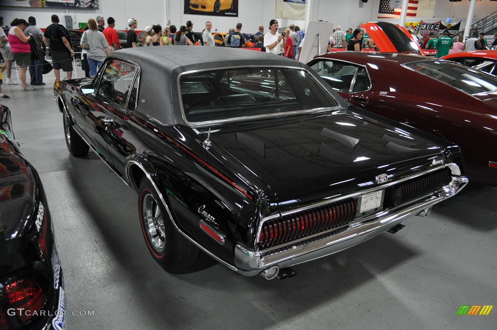 1968 Mercury Cougar GT-H 427 from the back.