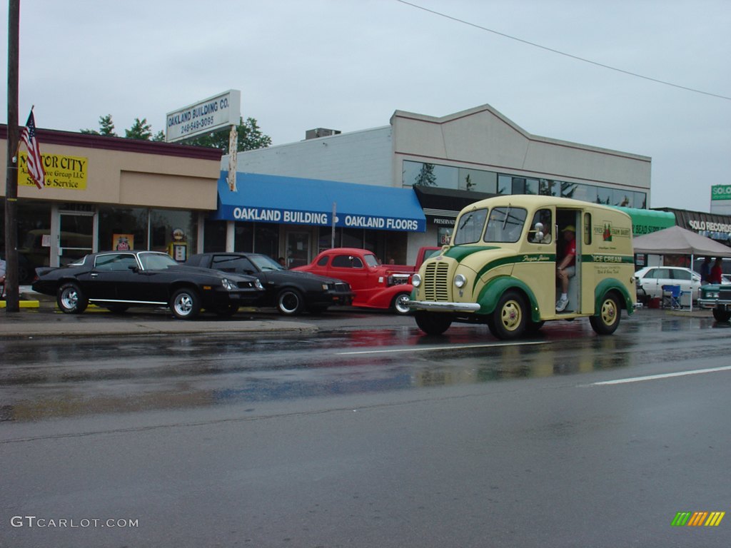 1948 Divco Twin Pines milk truck