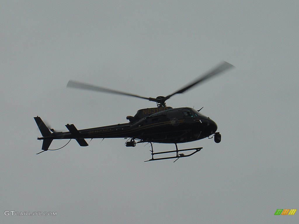 Wayne County Sheriffs Office “ Raven ” an OH-58A Kiowa light observation helicopter