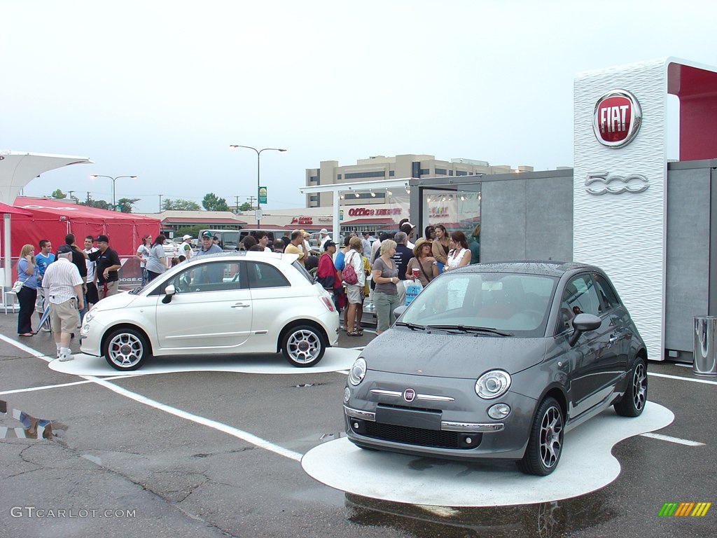 Chrysler Fiat 500 Display