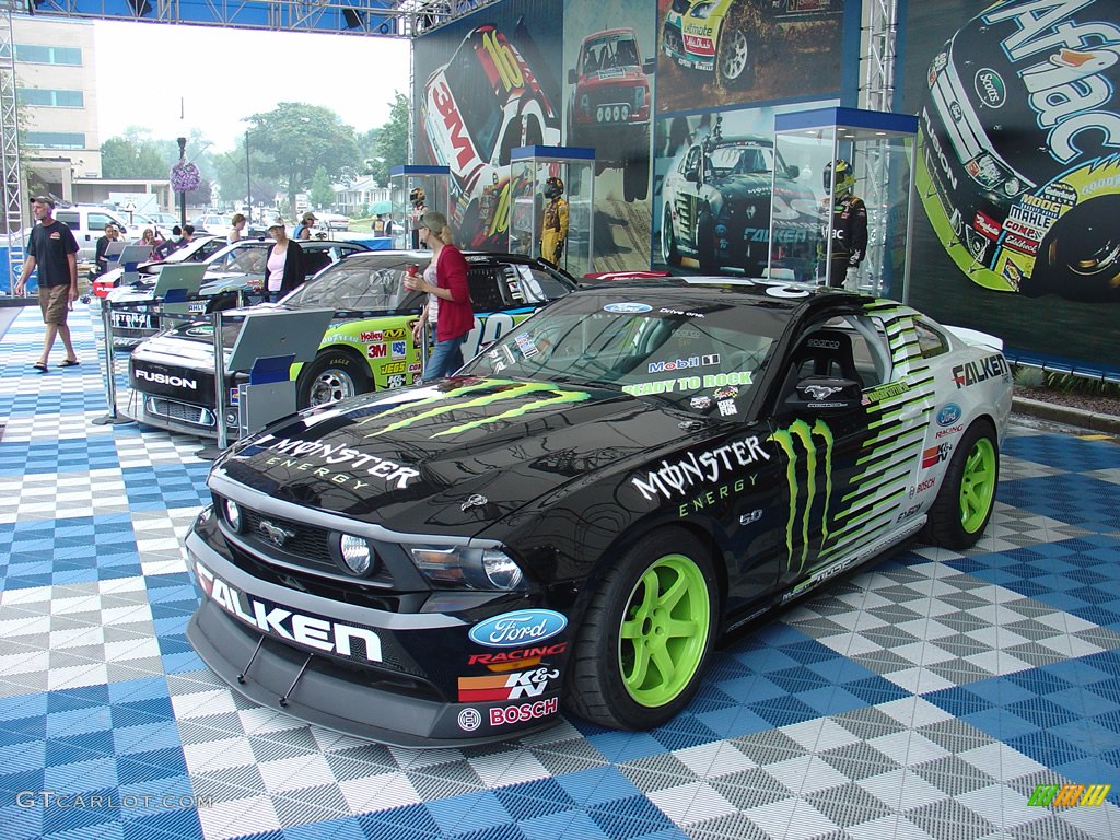 2010 Ford Mustang 5.0 Formula Drift Car driven by Vaughn Gittin Jr.