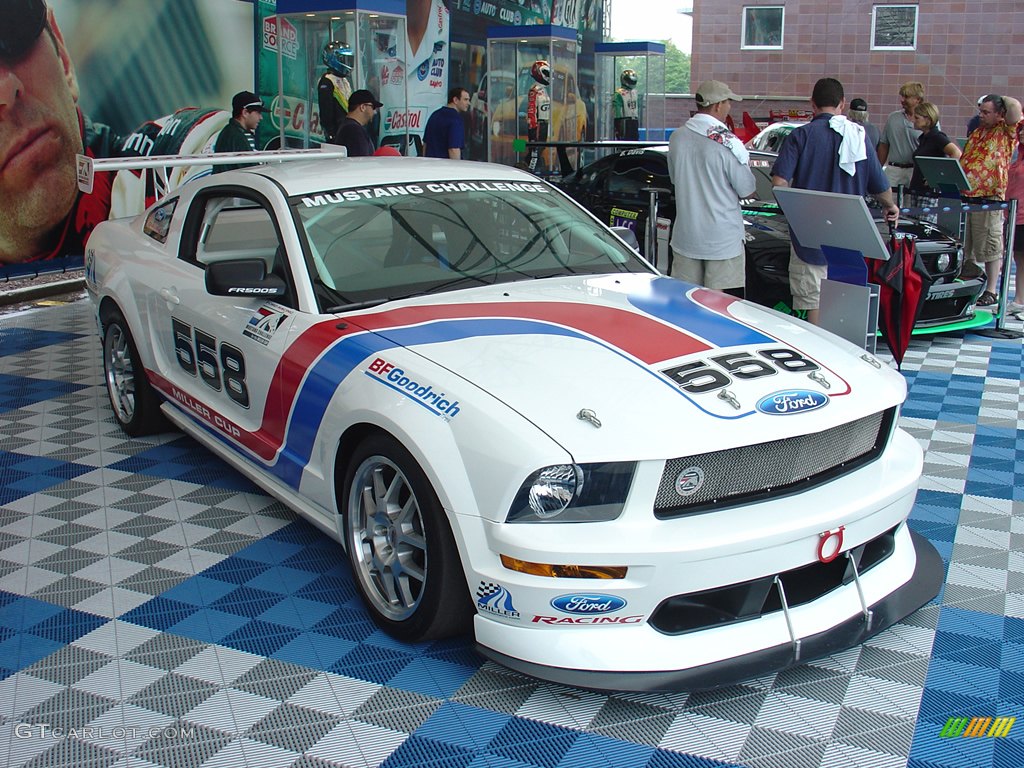 Ford Mustang Challenge FR500S