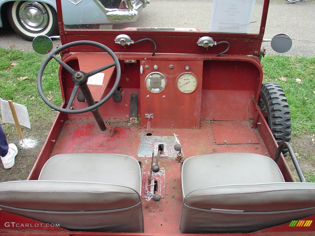 1957 Crosley Farm O Road, Interior