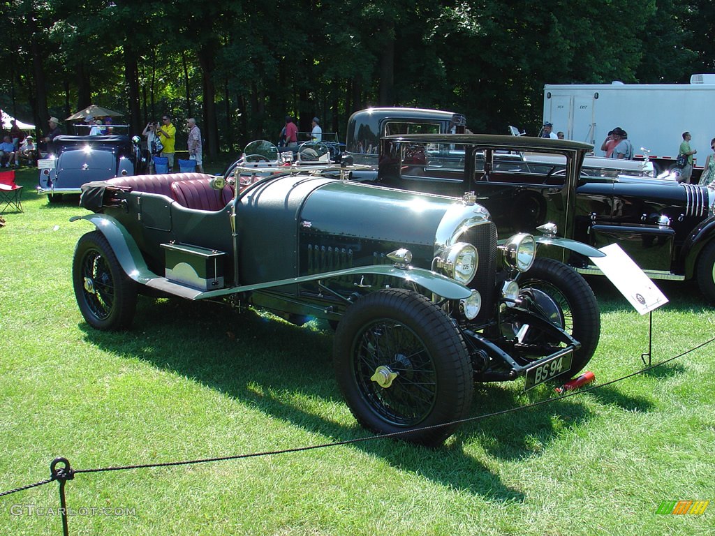 1924 Bentley Tourer by Vanden Plas