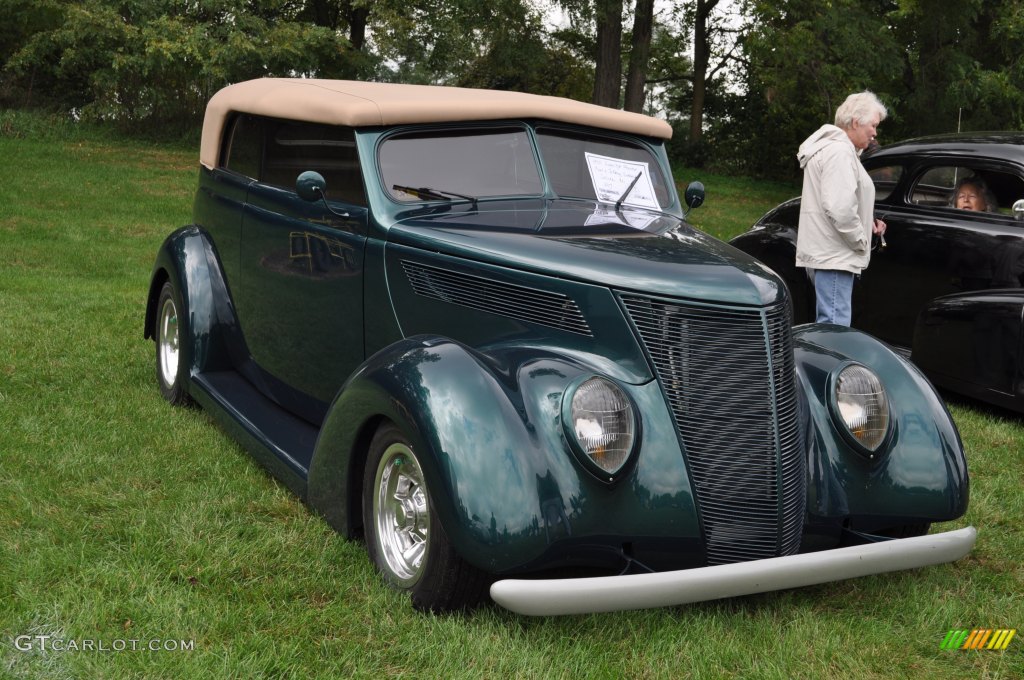 1937 Ford 2 Door Phaeton