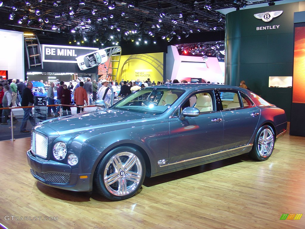 2012 Bentley Mulsanne in Thunder Metallic exterior and Magnlia/French Navy w/Birds Eye Maple interior