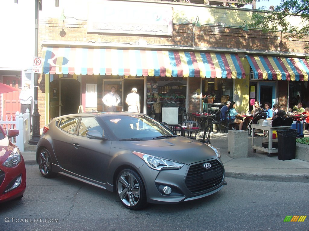 Veloster in Matt Gray paint