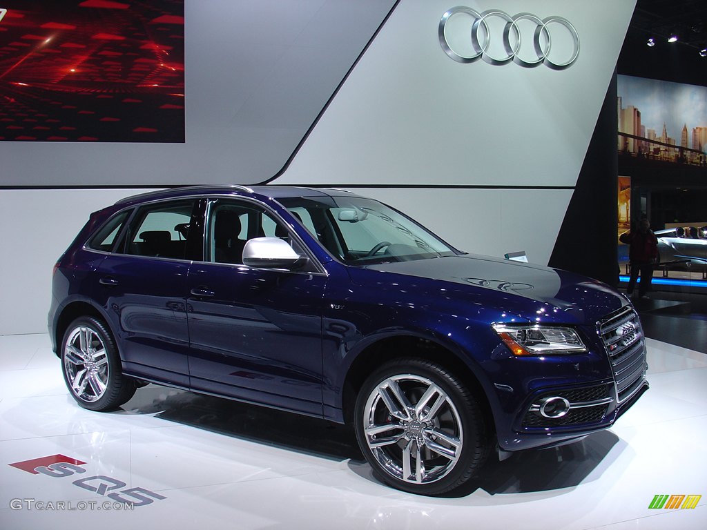 2013 Audi S Q5 in Estoril Blue Crystal Effect